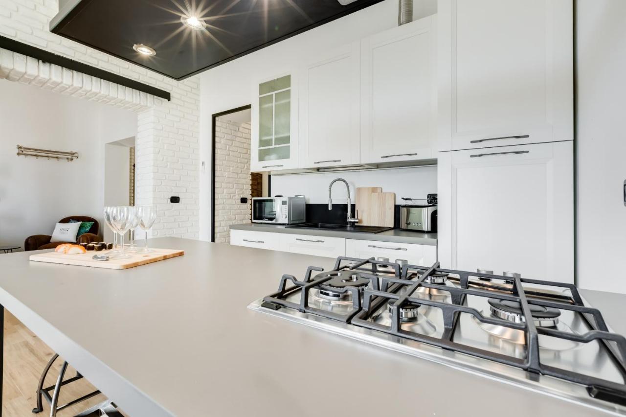 Bmga L Glam Industrial 3-Bed Apartment In Termini Roma Ngoại thất bức ảnh