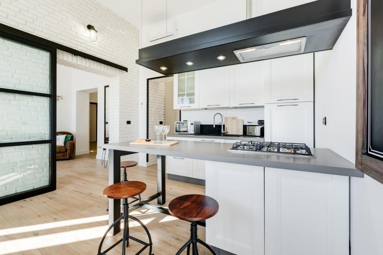 Bmga L Glam Industrial 3-Bed Apartment In Termini Roma Ngoại thất bức ảnh