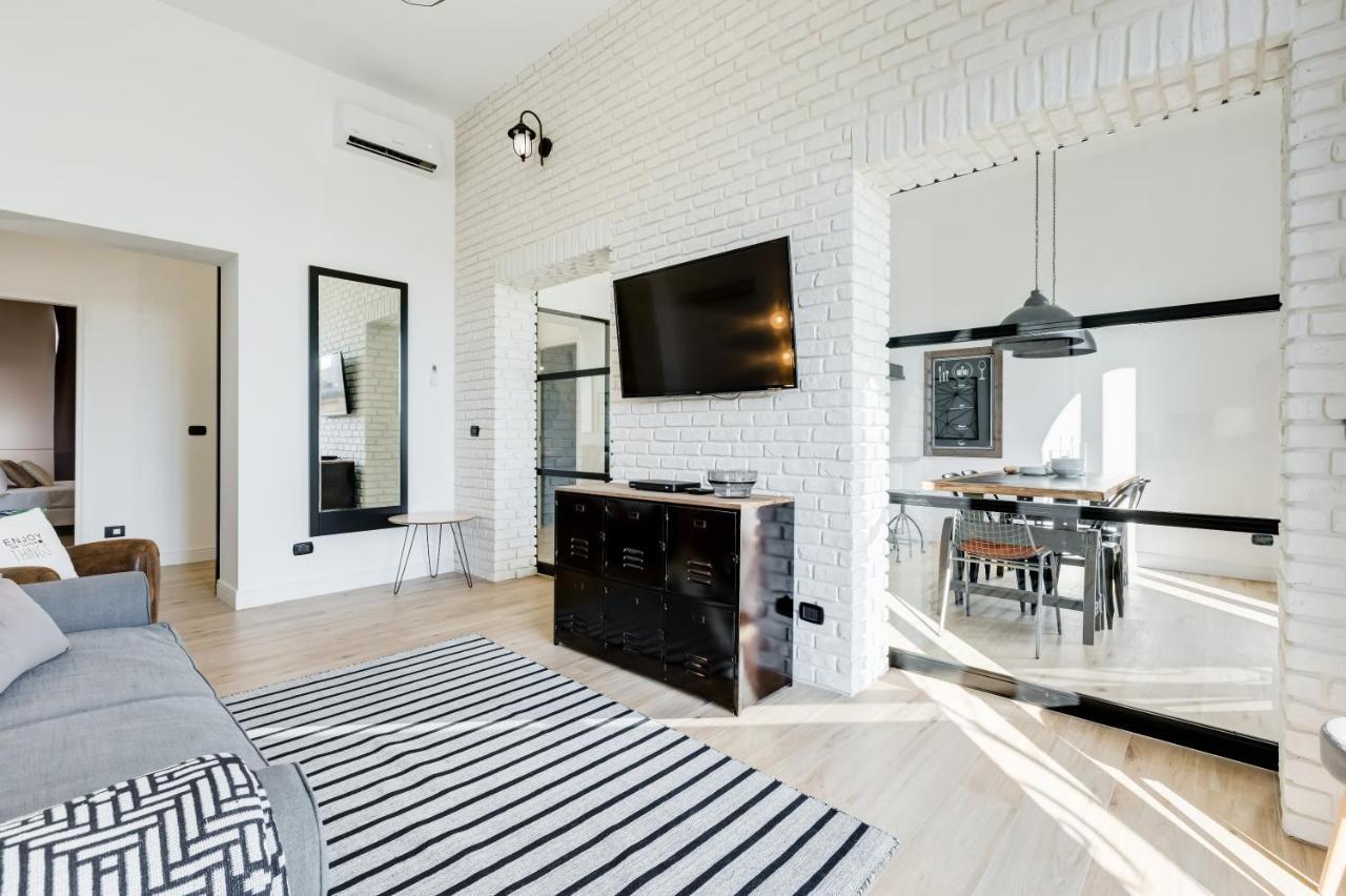 Bmga L Glam Industrial 3-Bed Apartment In Termini Roma Ngoại thất bức ảnh