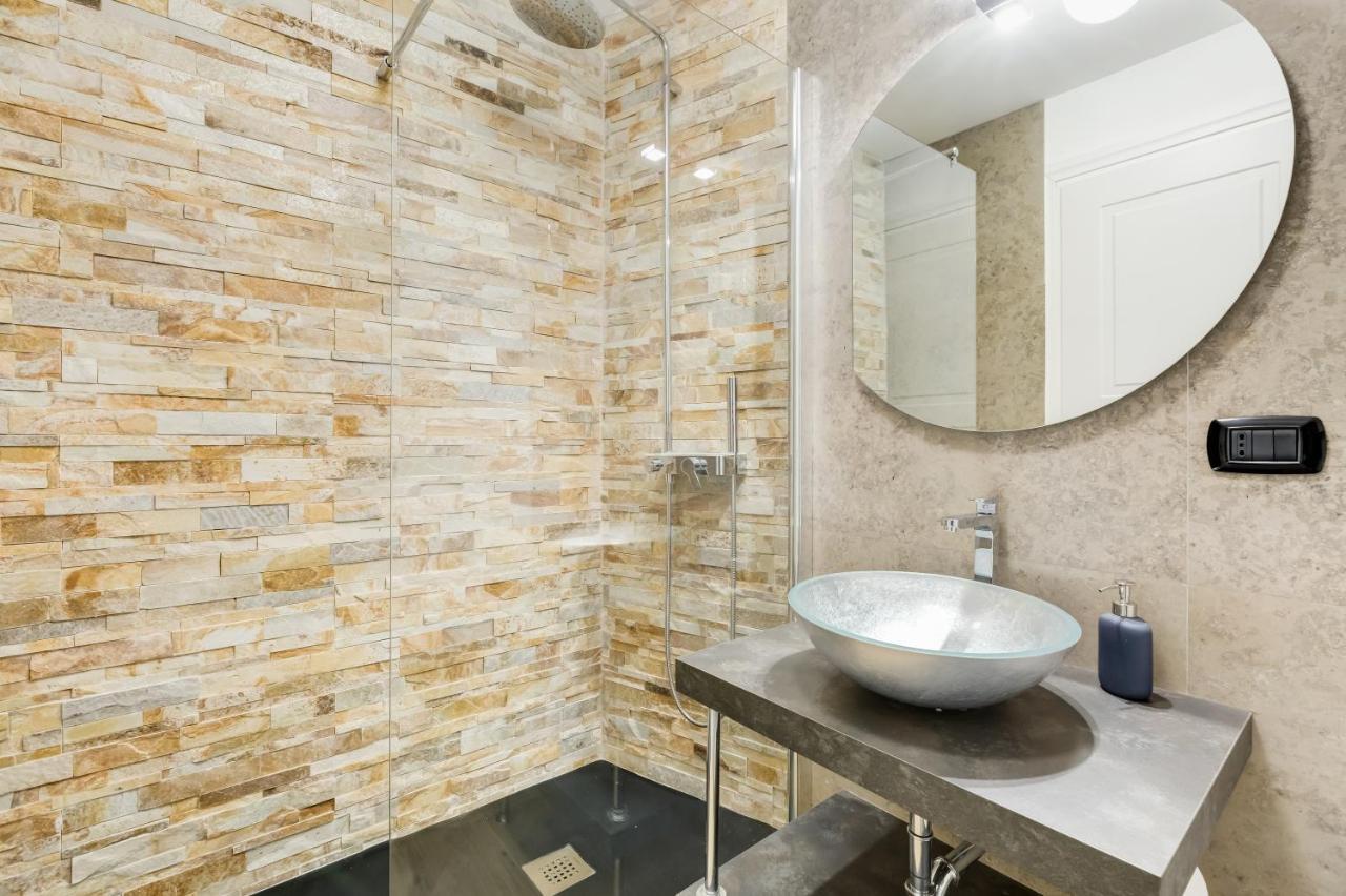 Bmga L Glam Industrial 3-Bed Apartment In Termini Roma Ngoại thất bức ảnh